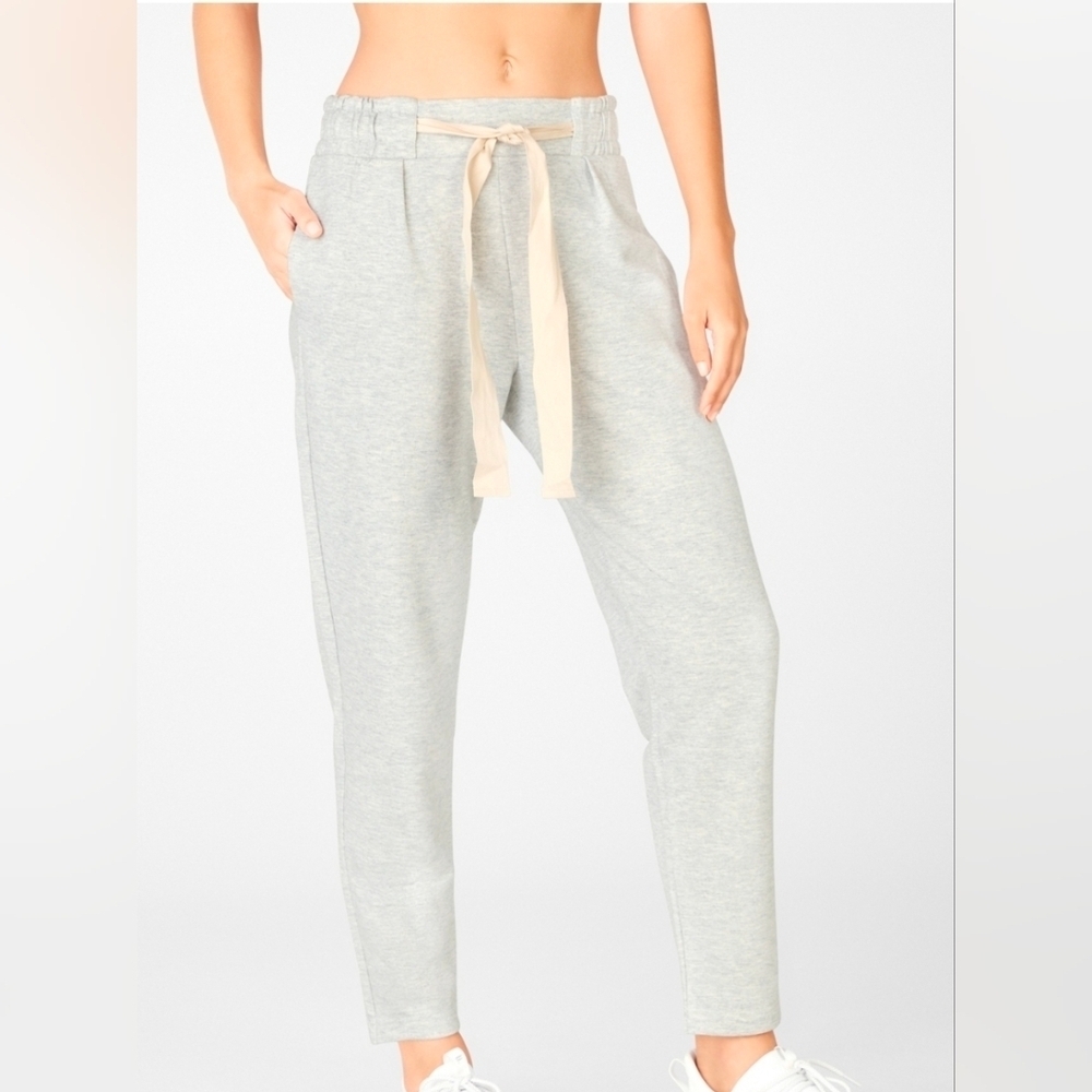 Fabletics Emery Tapered Light Grey Heather Tie Jogger Pants Size XL